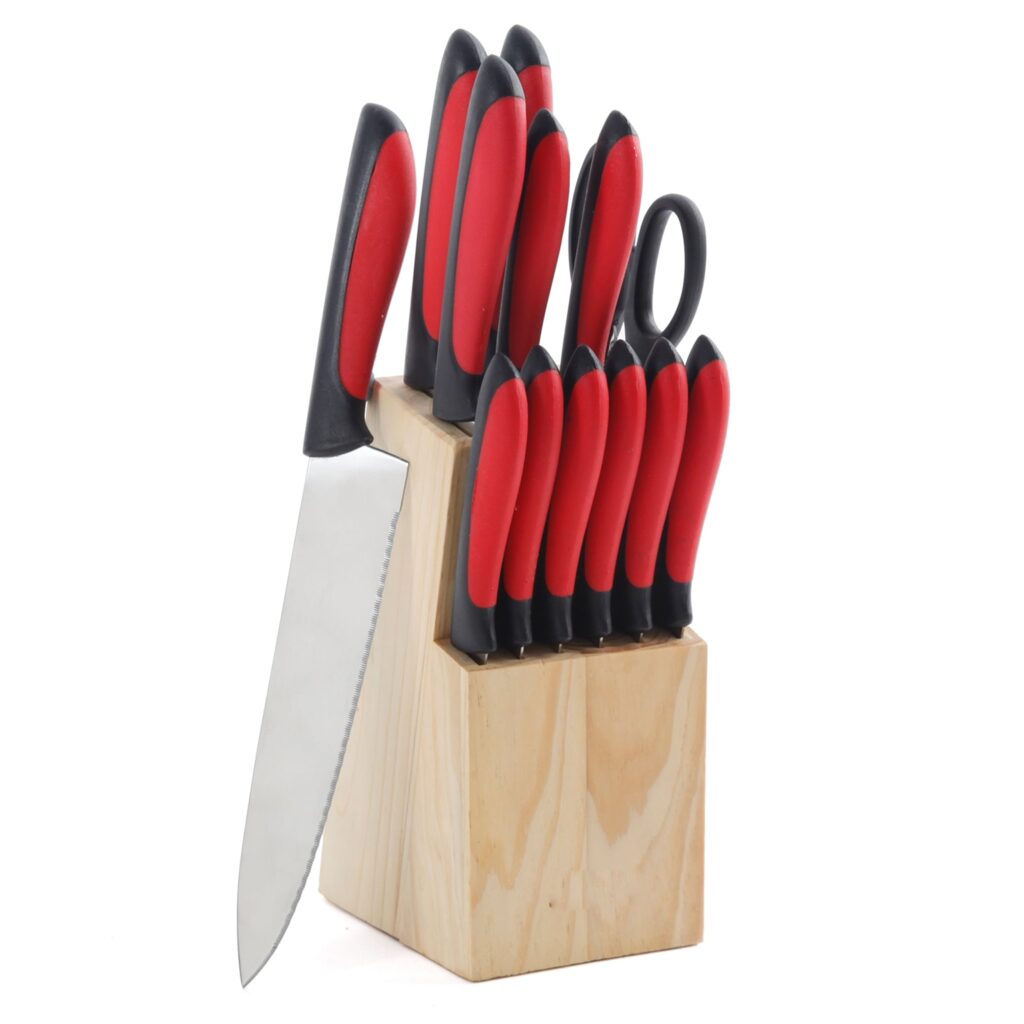 red-knives-cutting-vegetable